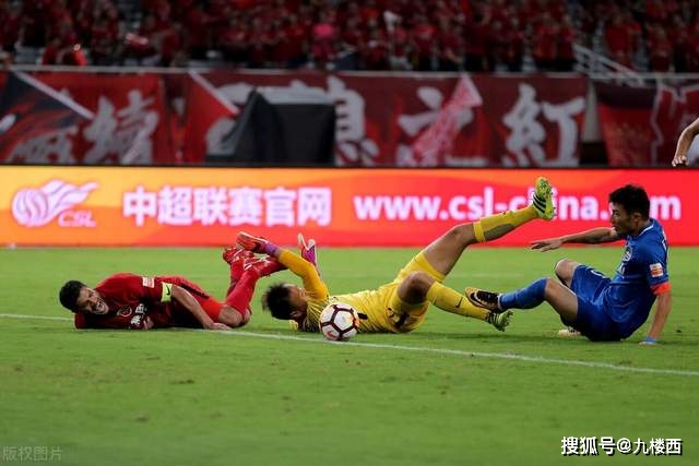 克洛普主场首度执教，妻子乌拉亲临见证德国败北